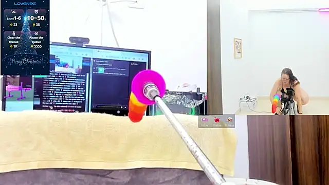 Paulina Davis  online show from 12/20/25, 11:45