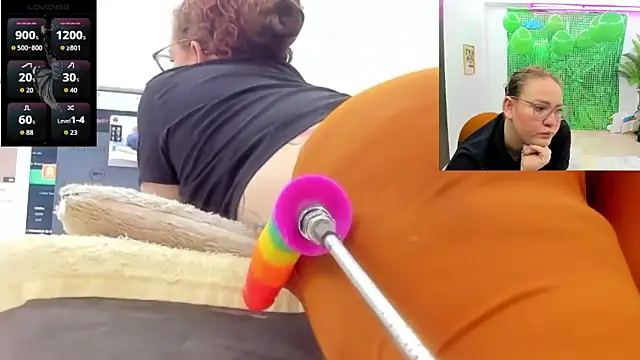 Paulina Davis  online show from 03/25/26, 10:05