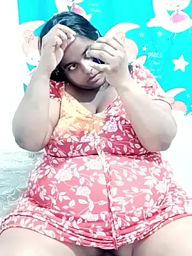 Snapshot of SusanaEshwar chatting on 02/15/26, 07:21 SusanaEshwar online show from 02/15/26, 07:21