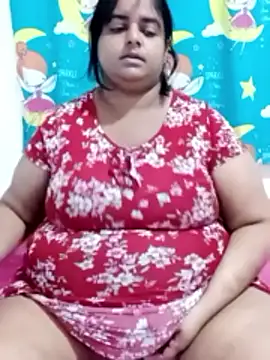 Snapshot of SusanaEshwar chatting on 02/23/26, 02:31 SusanaEshwar online show from 02/23/26, 02:31