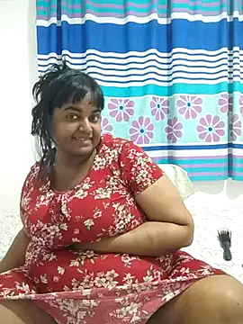 Snapshot of SusanaEshwar chatting on 07/21/26, 05:04 SusanaEshwar online show from 07/21/26, 05:04