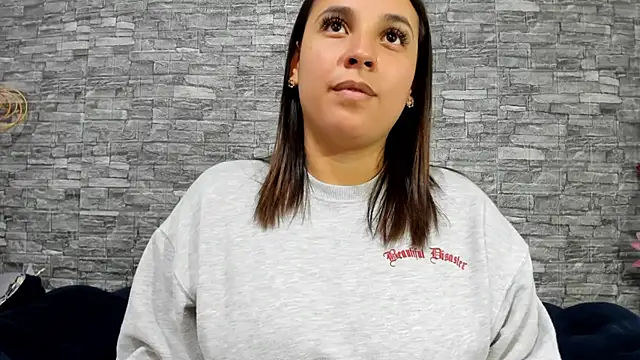 LizzRouse online show from 02/03/25, 08:46