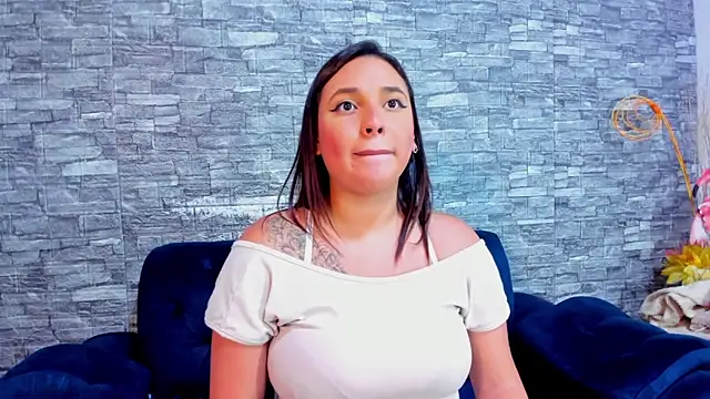 LizzRouse online show from 02/22/25, 11:13