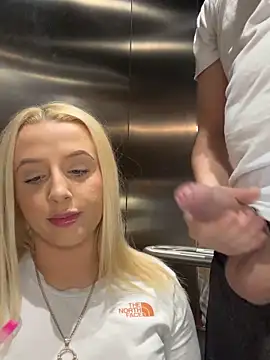 Strongqueen online show from 01/11/25, 11:24