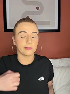 Strongqueen online show from 02/26/25, 06:32