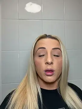 Strongqueen online show from 11/21/25, 06:50