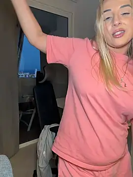 Strongqueen online show from 05/25/26, 05:57