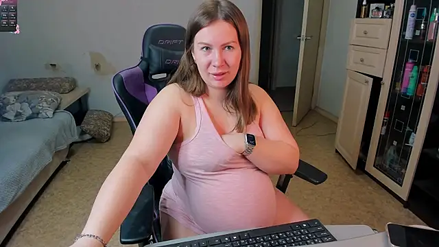 stella vestal online show from 03/08/26, 04:00