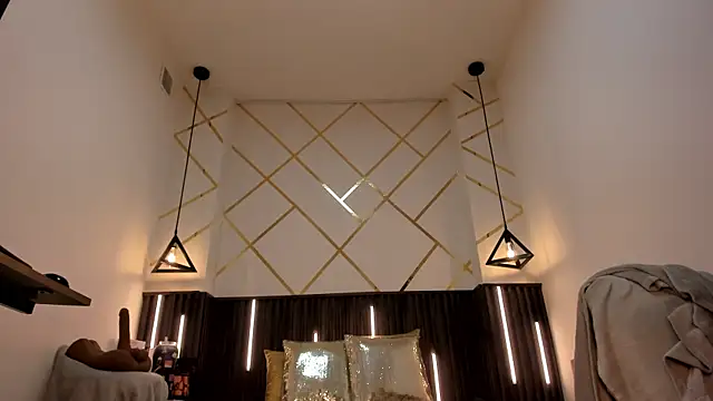 Snapshot of _rebecca1 chatting on 10/11/25, 04:38 rebecca1 online show from 10/11/25, 04:38