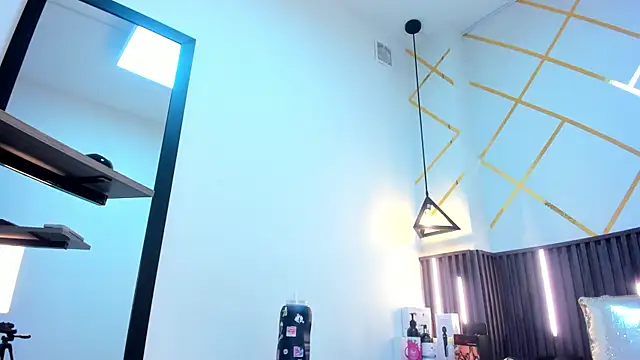 Snapshot of _rebecca1 chatting on 11/12/25, 03:01 rebecca1 online show from 11/12/25, 03:01