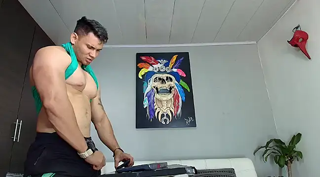 Snapshot of GendersonFit chatting on 12/27/24, 09:11 GendersonFit online show from 12/27/24, 09:11