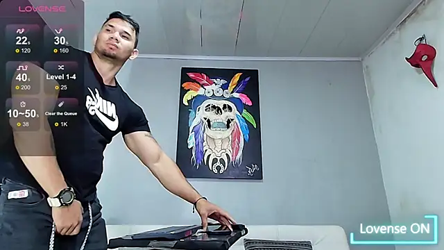 Snapshot of GendersonFit chatting on 03/13/25, 02:01 GendersonFit online show from 03/13/25, 02:01