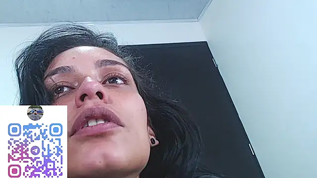 Upskirt Squirt96 online show from 04/29/26, 01:37