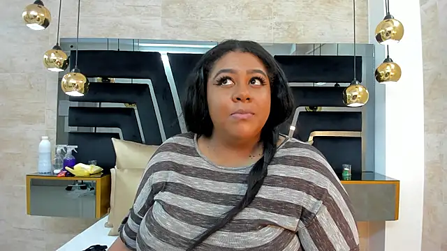 BiancaFollerach online show from 02/04/25, 11:27