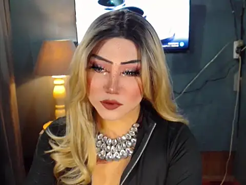 Snapshot of BlackAlison chatting on 04/15/26, 02:46 BlackAlison online show from 04/15/26, 02:46