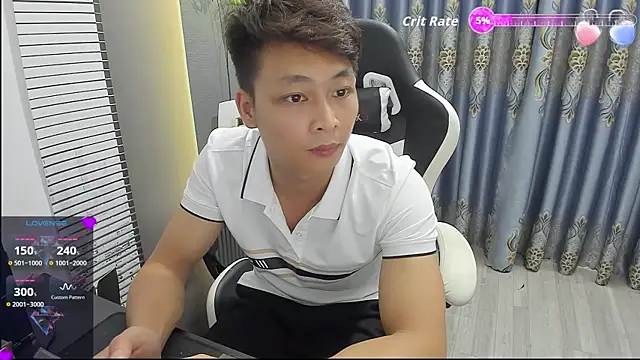 Snapshot of Naughty--asian chatting on 07/05/26, 04:19 Naughty--asian online show from 07/05/26, 04:19