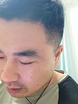 guozuo online show from 10/04/25, 04:38