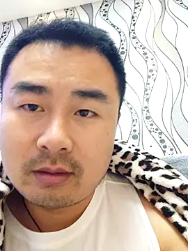 guozuo online show from 04/11/26, 01:48