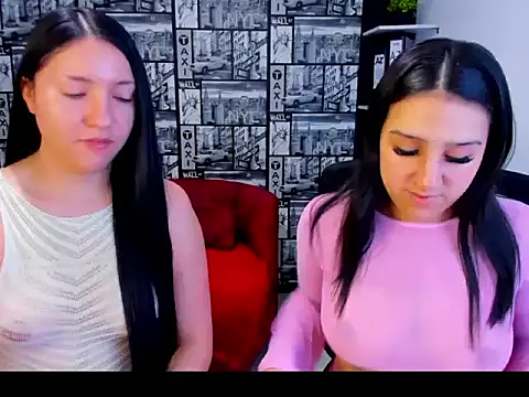 Snapshot of Isa_And_Natasha chatting on 02/17/26, 12:12 Isa And Natasha online show from 02/17/26, 12:12