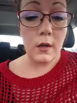 Snapshot of BBWQUEENBEEE chatting on 03/04/25, 11:22 BBWQUEENBEEE online show from 03/04/25, 11:22
