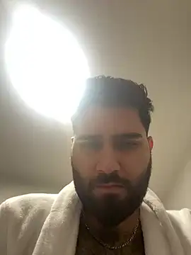 Snapshot of Shamang269 chatting on 12/23/24, 01:56 Shamang269 online show from 12/23/24, 01:56