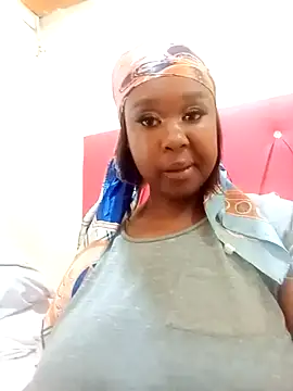 Snapshot of HotAFRICANBEAUTY chatting on 02/15/25, 11:14 HotAFRICANBEAUTY online show from 02/15/25, 11:14