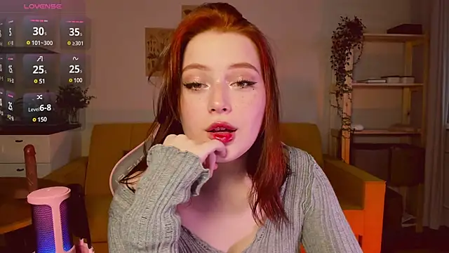 Snapshot of Sofy_Benson chatting on 12/12/24, 08:03 Sofy Benson online show from 12/12/24, 08:03