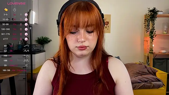 Snapshot of Sofy_Benson chatting on 07/10/26, 01:47 Sofy Benson online show from 07/10/26, 01:47