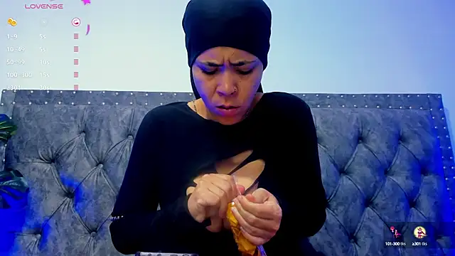 Dounia nagi online show from 02/12/25, 01:16