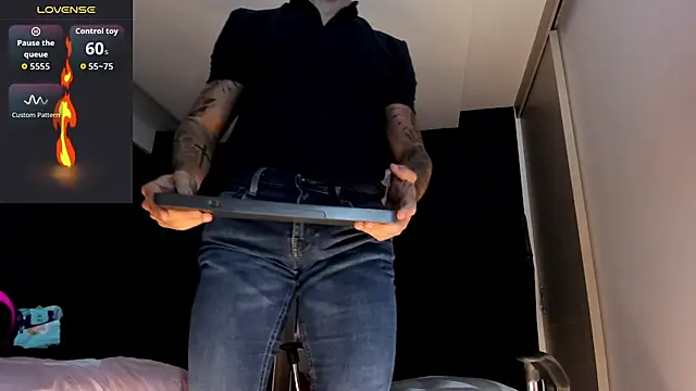 MarkWalker   online show from 01/05/26, 05:27