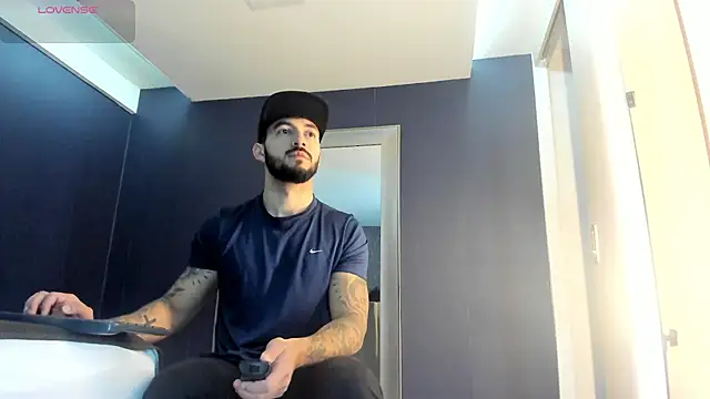 MarkWalker   online show from 03/25/26, 09:37