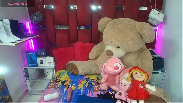 Ginna doll online show from 05/16/26, 06:28