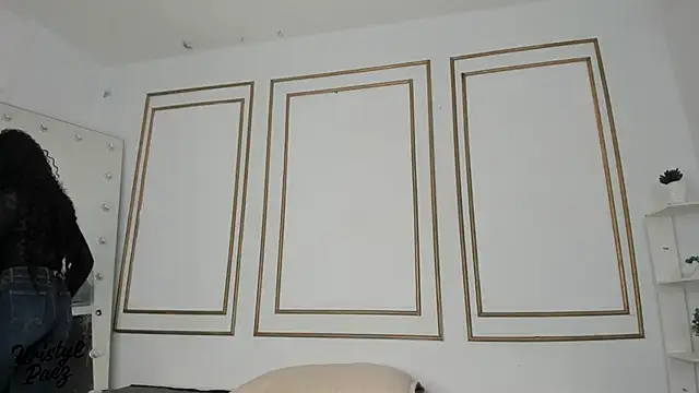 kristyl paez online show from 01/14/26, 01:39