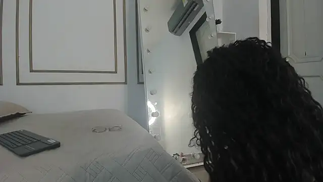 kristyl paez online show from 02/02/26, 06:50