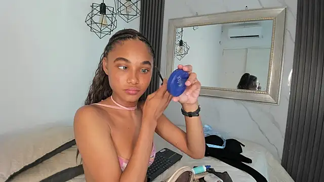 kristyl paez online show from 04/12/26, 06:57