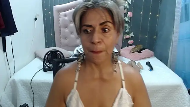 lalisha 96 online show from 02/15/25, 12:37