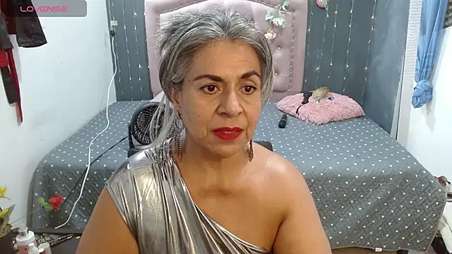 Snapshot of lalisha_96 chatting on 07/08/26, 12:59 lalisha 96 online show from 07/08/26, 12:59