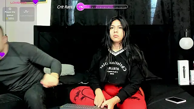 Snapshot of lissandthor13 chatting on 02/14/25, 12:14 lissandthor13 online show from 02/14/25, 12:14