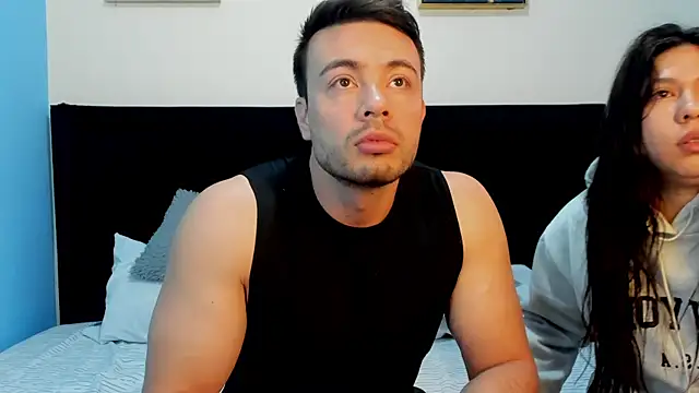 lissandthor13 online show from 04/22/26, 09:44