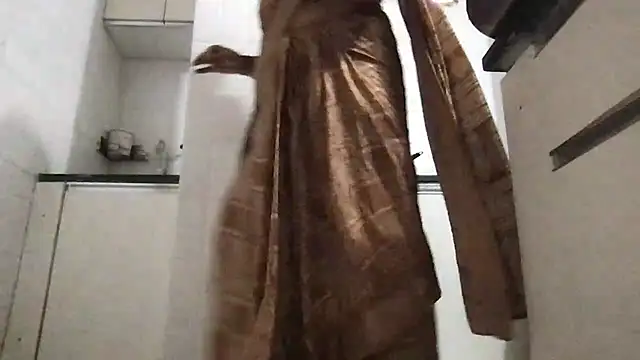 Riyasingh9 online show from 11/26/25, 05:08