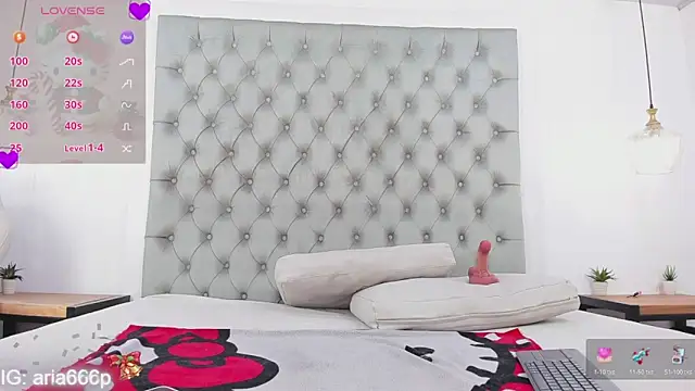 aria paul online show from 12/03/25, 10:24