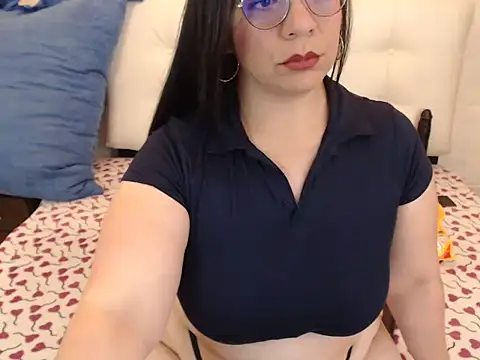 Snapshot of Angiee_BBW chatting on 09/26/25, 06:56 Angiee BBW online show from 09/26/25, 06:56