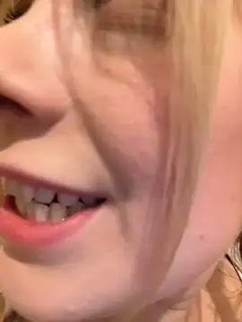 Snapshot of CherryAuroraa chatting on 12/25/24, 10:05 CherryAuroraa online show from 12/25/24, 10:05