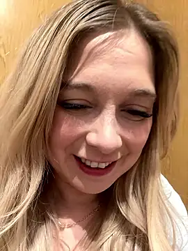 Snapshot of CherryAuroraa chatting on 01/15/26, 10:13 CherryAuroraa online show from 01/15/26, 10:13