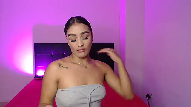 GiltRosebush online show from 02/15/25, 10:10