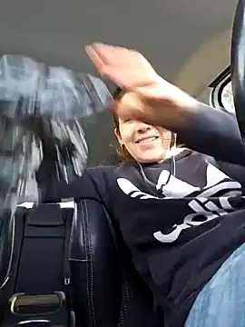 Lina lou4 online show from 01/05/25, 12:53