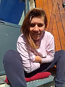 Lina lou4 online show from 10/18/25, 11:33