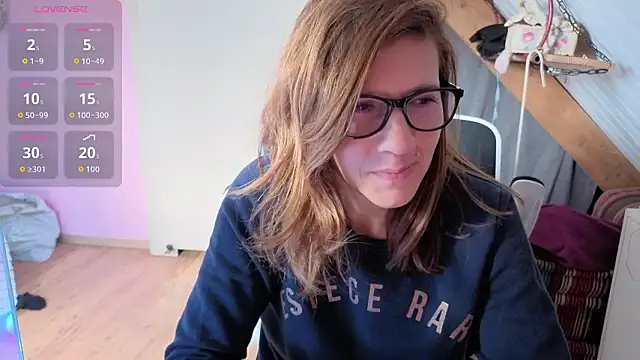 Lina lou4 online show from 03/29/26, 02:50