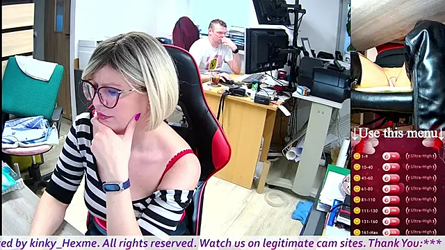 Snapshot of kinky_Hexme chatting on 03/13/25, 03:39 kinky Hexme online show from 03/13/25, 03:39