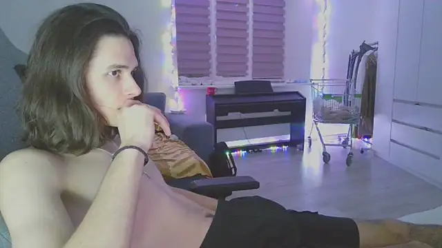 CandyChell online show from 02/07/25, 08:42